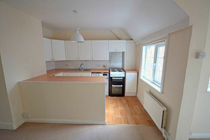 1 Bedroom Flat To Rent In Headley Road, Grayshott, Hindhead, GU26