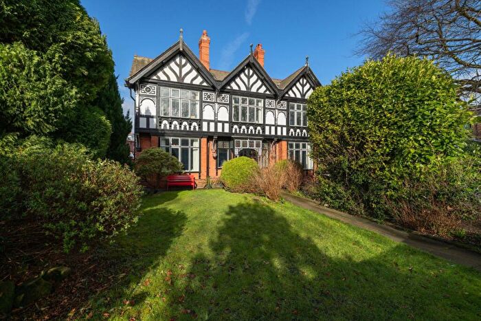 5 Bedroom Detached House For Sale In Flookersbrook, Chester, Cheshire, CH2