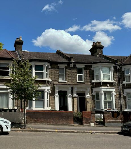 1 Bedroom Flat To Rent In Brisbane Road, Leyton, E10