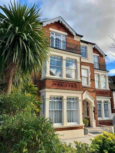 1 Bedroom Flat To Rent In Southwood Lawn Road, London, N6