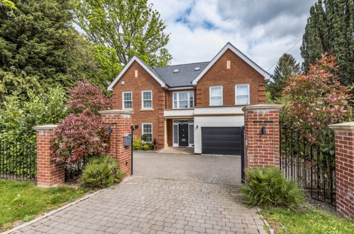 5 Bedroom Detached House To Rent In Wayside, Abbey Road, GU25