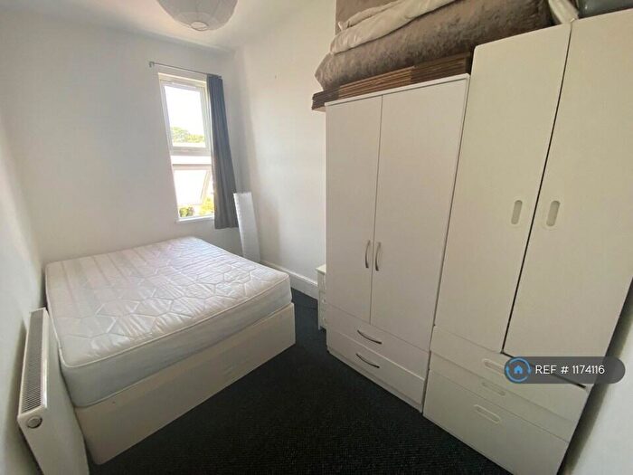 1 Bedroom Flat To Rent In Belgrave Road, Ilford, IG1
