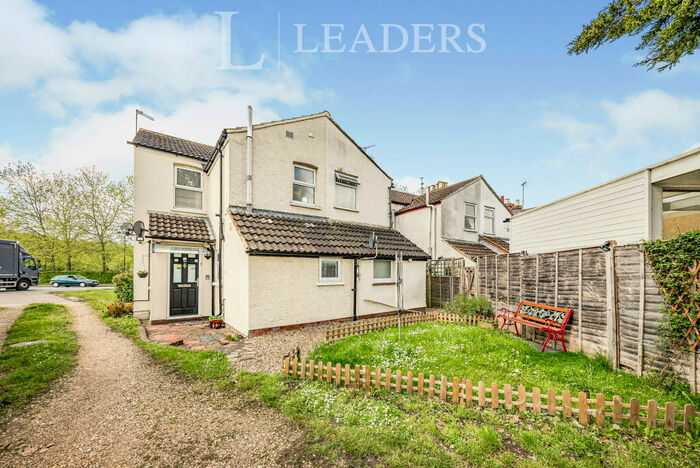 1 Bedroom Maisonette To Rent In Park Street, Aylesbury, HP20