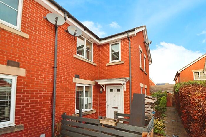 2 Bedroom Terraced House For Sale In Wordsworth Road, Bristol, Avon, BS7