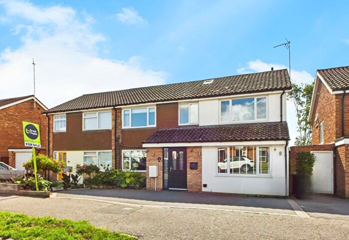 4 Bedroom Semi-Detached House For Sale In Oakwood, Partridge Green, RH13
