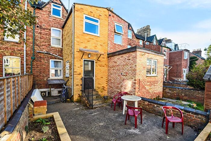5 Bedroom Terraced House To Rent In Marston Street, Student Bedroom, OX4