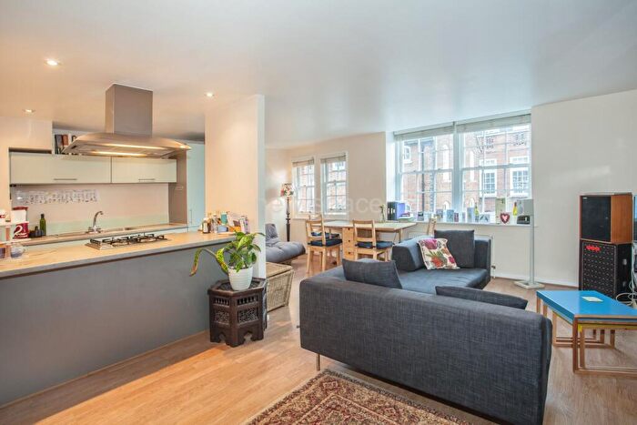2 Bedroom Flat To Rent In Artisan Court, Lansdowne Drive, London Fields, E8