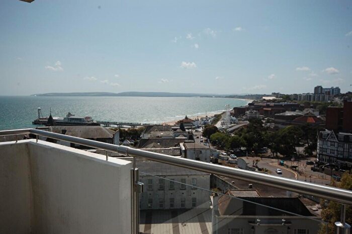 2 Bedroom Apartment For Sale In Russell Cotes Road, Bournemouth, Dorset, BH1