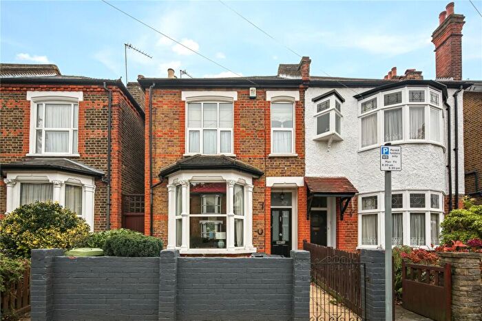 3 Bedroom Semi-Detached House To Rent In Fitzgerald Road, Wanstead, London, E11
