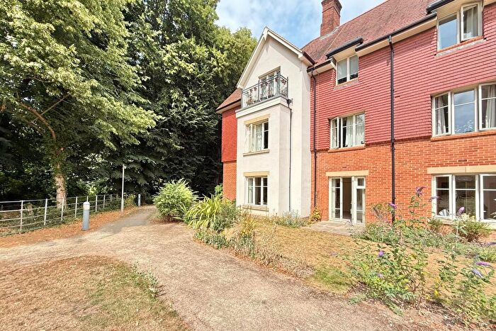 2 Bedroom Flat For Sale In Bishopstoke Park, Eastleigh, SO50