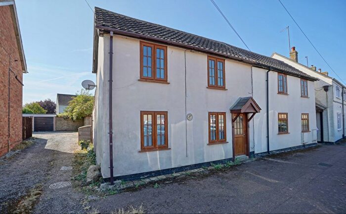 2 Bedroom Semi-Detached House For Sale In Pipers Lane, Godmanchester, Huntingdon, PE29