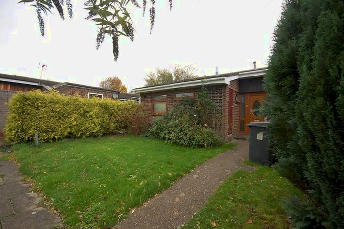 3 Bedroom Bungalow To Rent In Ulcombe Gardens, Canterbury CT2