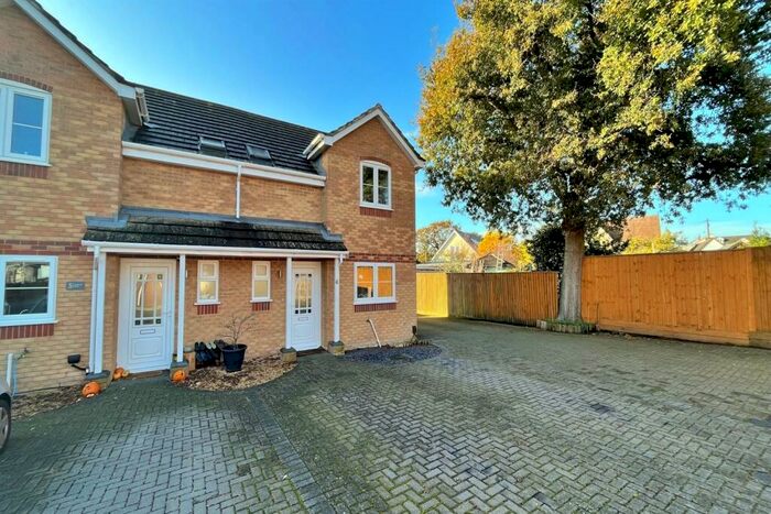 3 Bedroom Semi-Detached House To Rent In Hamworthy, BH15