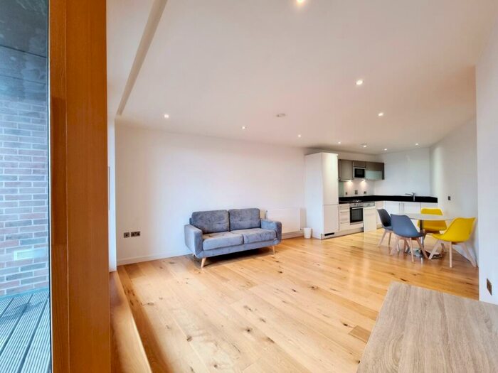 2 Bedroom Apartment To Rent In Wharf Approach Leeds, LS1