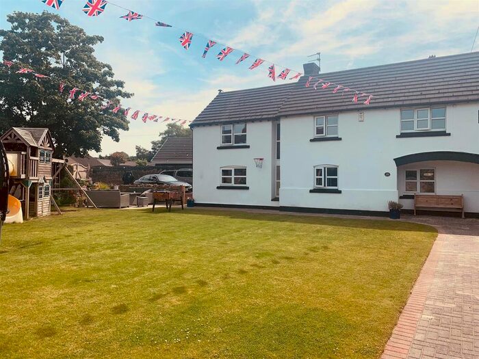4 Bedroom Semi-Detached House To Rent In Church Road, Rainford, St. Helens, WA11