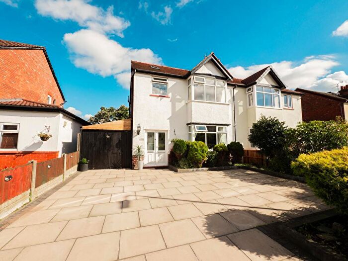 3 Bedroom Semi-Detached House For Sale In Ashton Road, Hillside, Southport, Merseyside, PR8