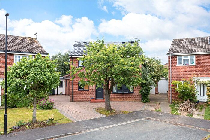 4 Bedroom Detached House For Sale In Coneycroft, Dunnington, York, North Yorkshire, YO19