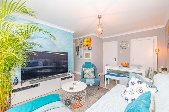 2 Bedroom Flat To Rent In Broad Street, Canterbury, CT1