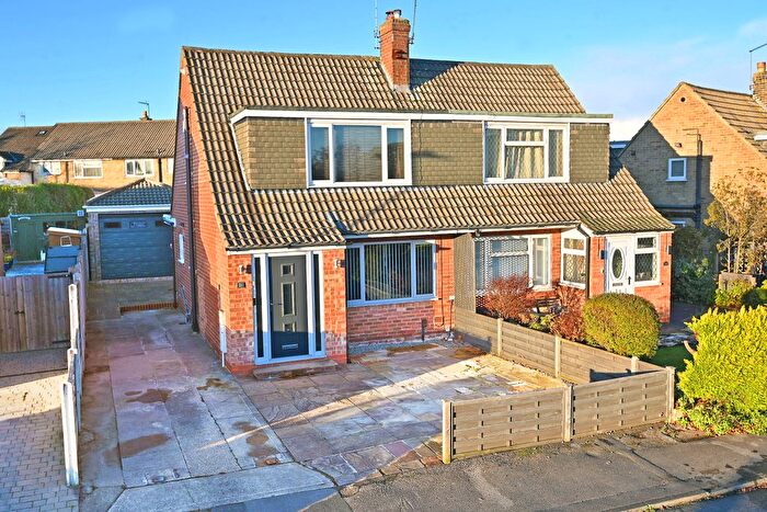 3 Bedroom Semi Detached House For Sale In Fairways Avenue, Harrogate, HG2