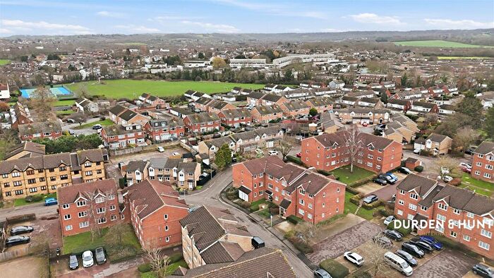 1 Bedroom Apartment For Sale In Howard Close, Waltham Abbey, EN9