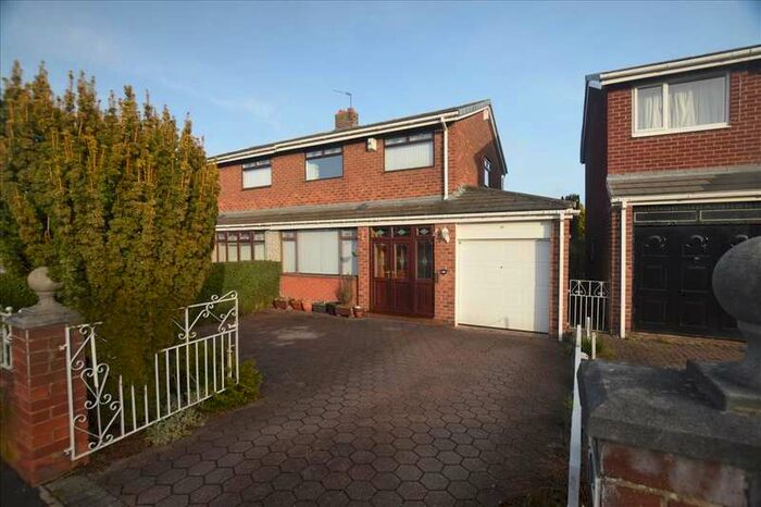 3 Bedroom Semi-Detached House To Rent In Willowtree Avenue, Gilesgate, Durham City, DH1