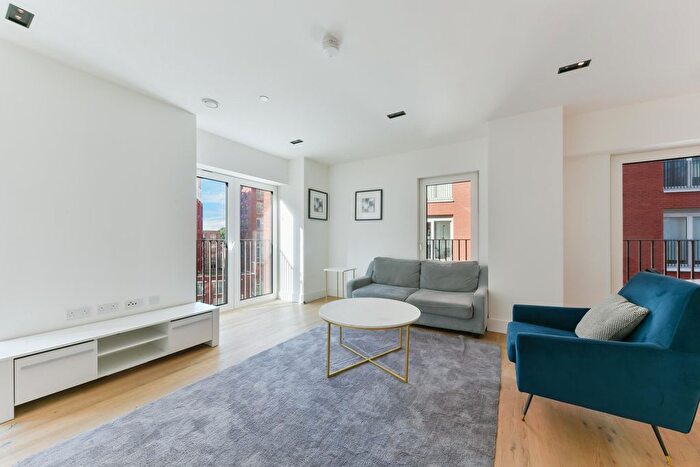 2 Bedroom Flat For Sale In Keybridge Tower, Exchange Gardens, Vauxhall, SW8