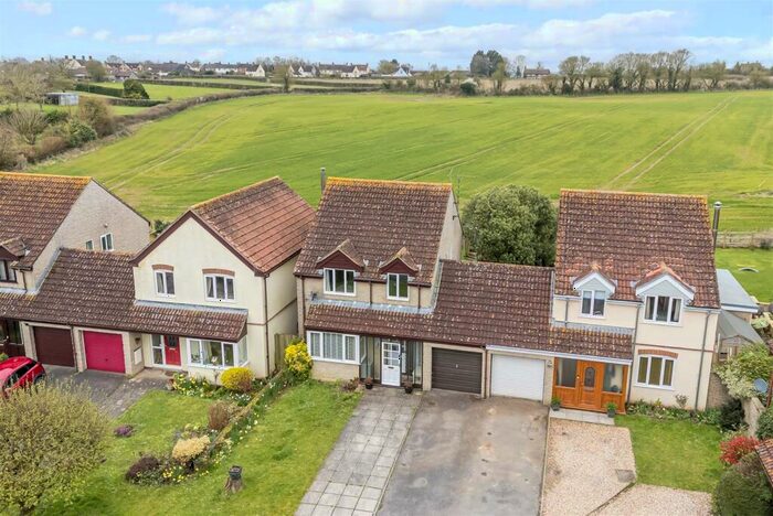 4 Bedroom Link Detached House For Sale In Church Green, Bishops Caundle, Sherborne, DT9