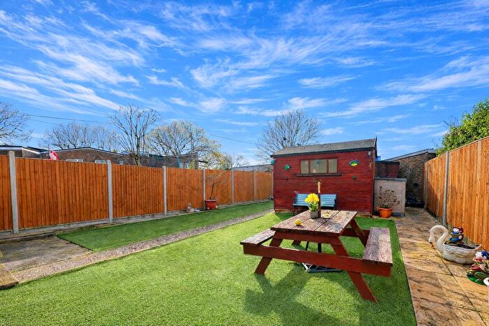 3 Bedroom Terraced House For Sale In Foster Close, Stubbington, PO14