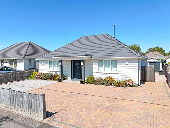 3 Bedroom Detached Bungalow For Sale In Heathwood Avenue, Barton On Sea, New Milton, BH25