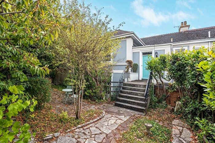 3 Bedroom Flat For Sale In Herbert Road, Torquay, Devon, TQ2