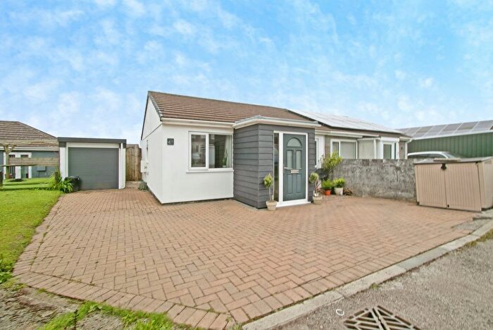 2 Bedroom Bungalow For Sale In Roskrow Close, Four Lanes, Redruth, Cornwall, TR16