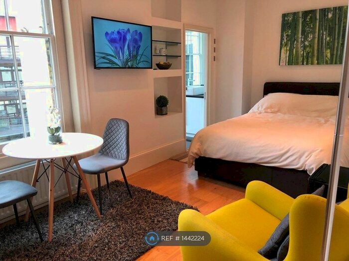 Studio To Rent In Anchor Terrace, London, SE1