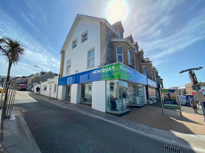 2 Bedroom Flat To Rent In East Street, Newquay, TR7