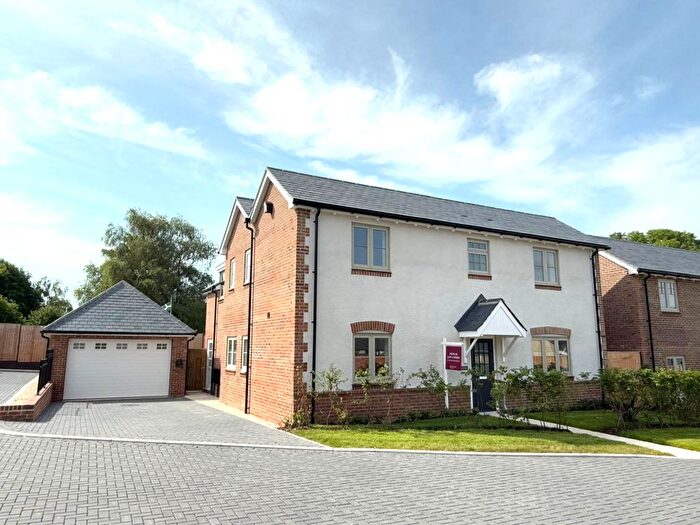 4 Bedroom Detached House For Sale In Hintons Croft, Wanborough, Swindon, SN4