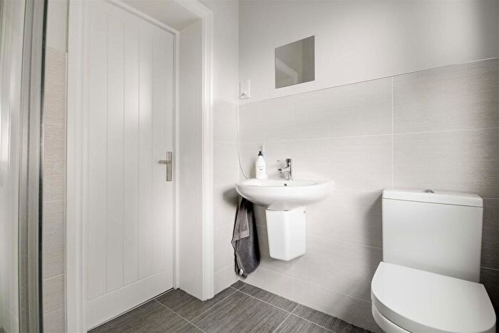 2 Bedroom Apartment To Rent In Millicent Road, West Bridgford, Nottinghamshire, NG2