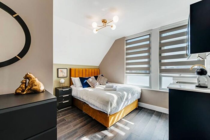 1 Bedroom Studio To Rent In High Road, London, N15