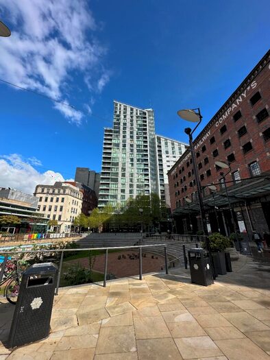 1 Bedroom Apartment To Rent In Great Northern Tower, City Centre, Manchester, M3