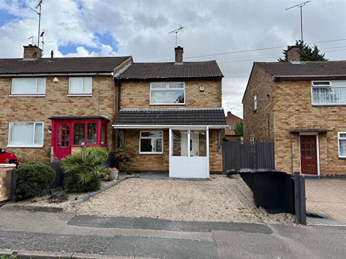 3 Bedroom Town House For Sale In Ambleside Drive, Eyres Monsell, LE2