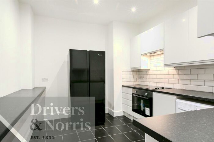 5 Bedroom Apartment To Rent In Hilldrop Road, Holloway, London, N7
