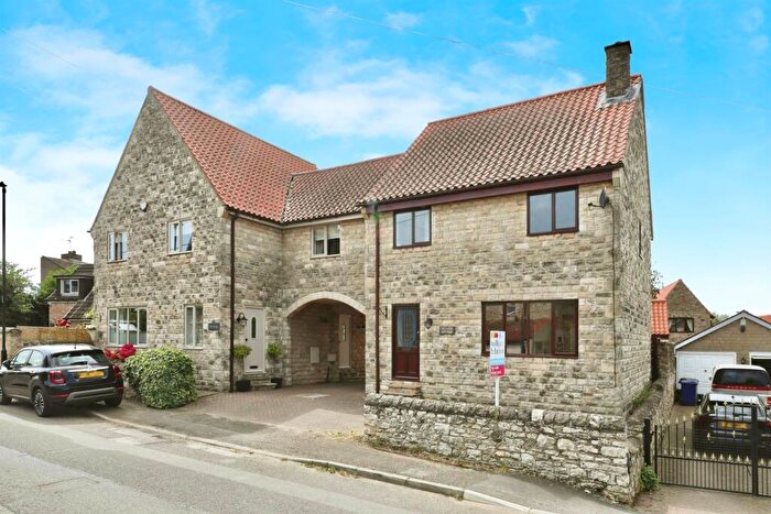 4 Bedroom Link Detached House For Sale In Garden Lane, Cadeby, Doncaster, DN5