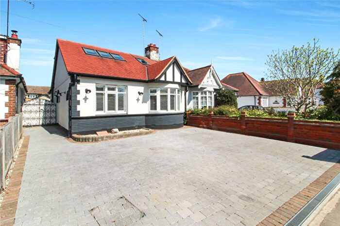 3 Bedroom Semi-Detached House For Sale In Blenheim Chase, Leigh-On-Sea, Essex, SS9