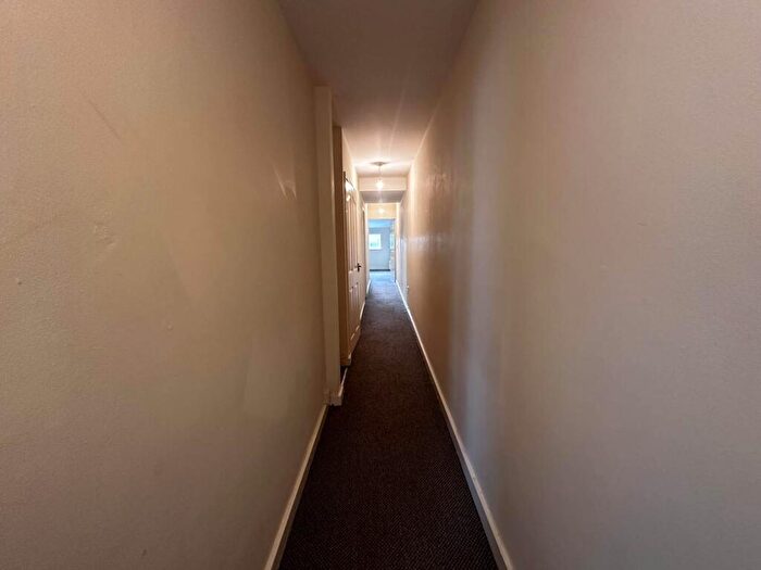 1 Bedroom Flat To Rent In Patrick Street, Grimsby, DN32