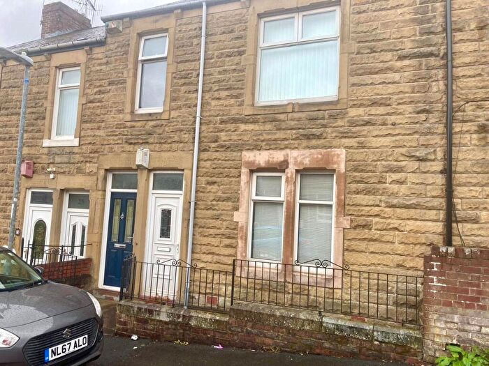 2 Bedroom Flat For Sale In Woodlands Terrace, Gateshead, Tyne And Wear, NE10