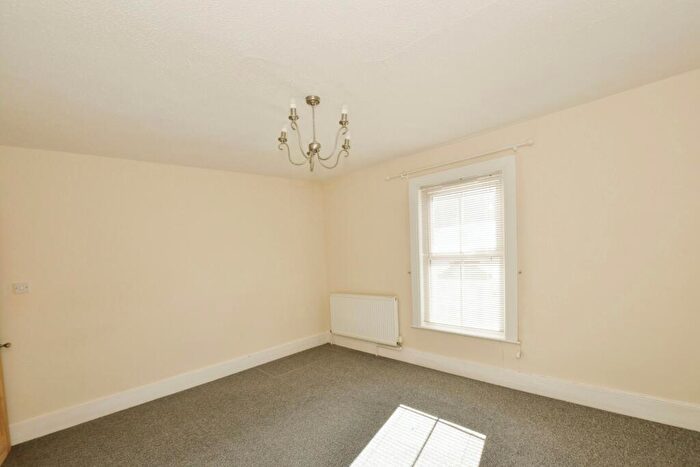 2 Bedroom Detached House For Sale In Windmill Street, Hythe, Kent, CT21