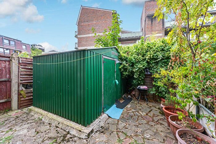 3 Bedroom Terraced House For Sale In Melbury Drive, Peckham, London, SE5