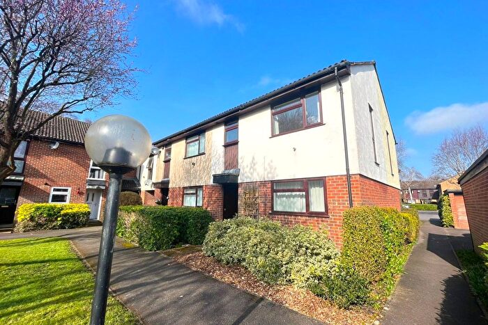 1 Bedroom End Terrace House For Sale In Avondale, Ash Vale, Surrey, GU12