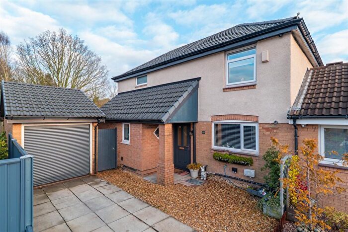 3 Bedroom Semi Detached House For Sale In Townsway, Lostock Hall, Preston, PR5