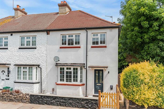 3 Bedroom End Of Terrace House For Sale In Bromley Crescent, Shortlands, BR2