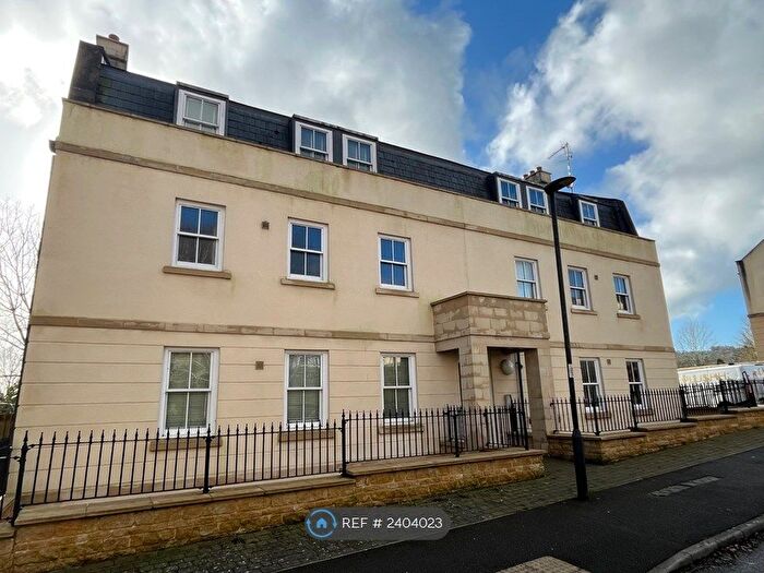 2 Bedroom Flat To Rent In Eveleigh Avenue, Bath, BA1