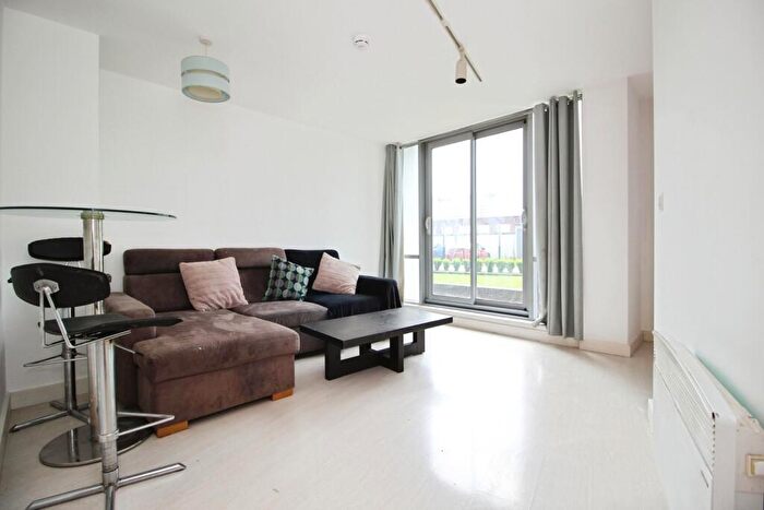 1 Bedroom Flat For Sale In Ingram Street, Leeds, West Yorkshire, LS11